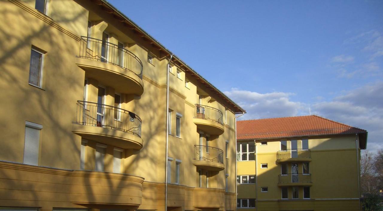 Arnyas Liget Apartment Beci Exterior foto